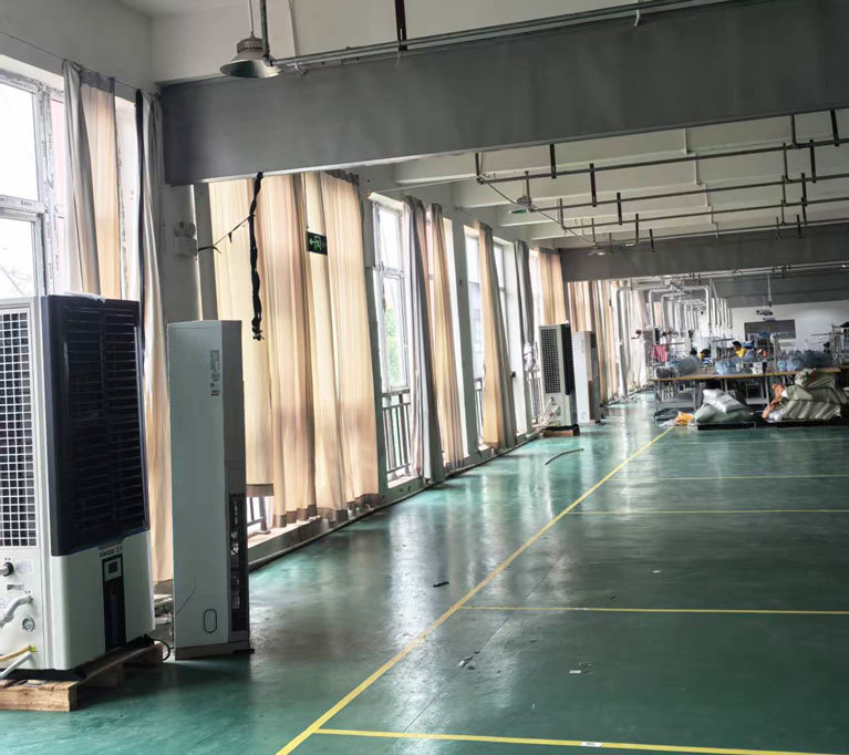 大型制衣廠車間制冷降溫，安裝蒸發冷省電空調-立式軸流雙風口